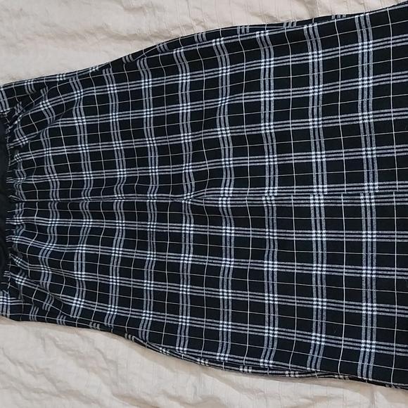 Revamped Plaid Dress - Picture 4 of 7